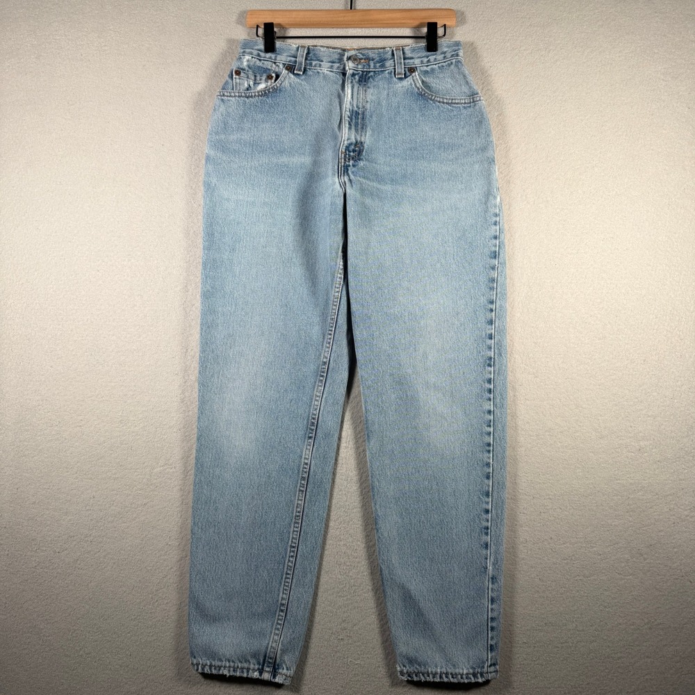 Vintage Levis 550 Relaxed Fit Tapered Leg Jeans Light Wash Made in USA 29x30